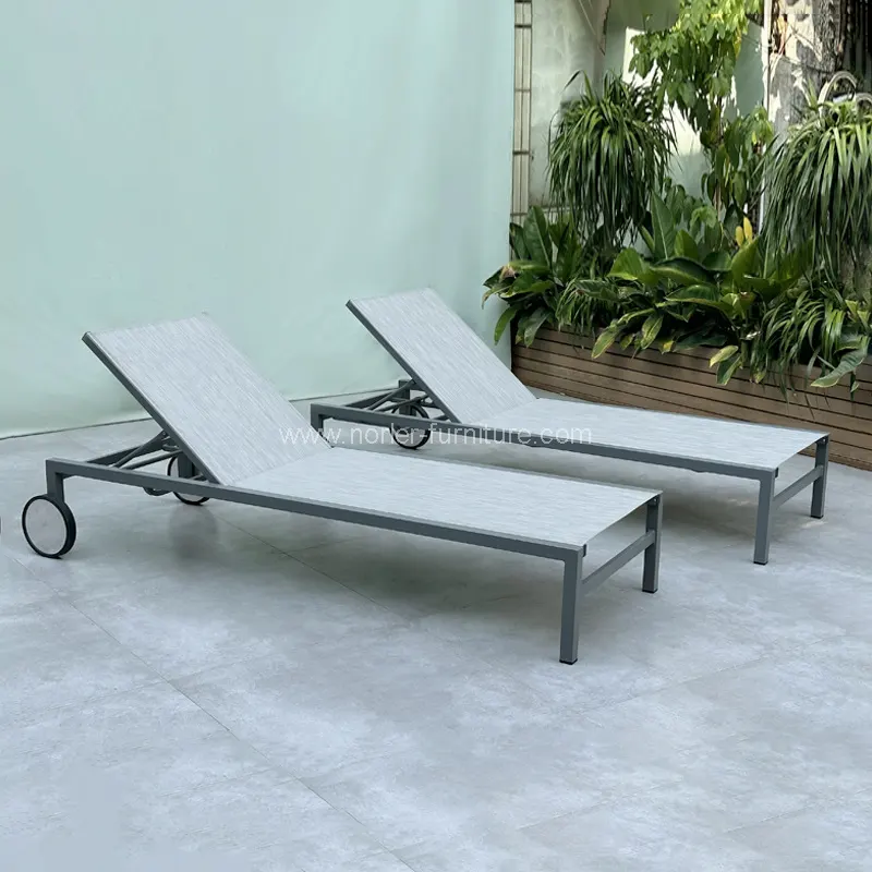 Outdoor Aluminum Frame With Wheels Sun Lounger